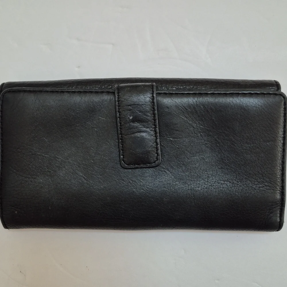 Michael Kors Black Leather Wallet Clutch - Picture 3 of 9